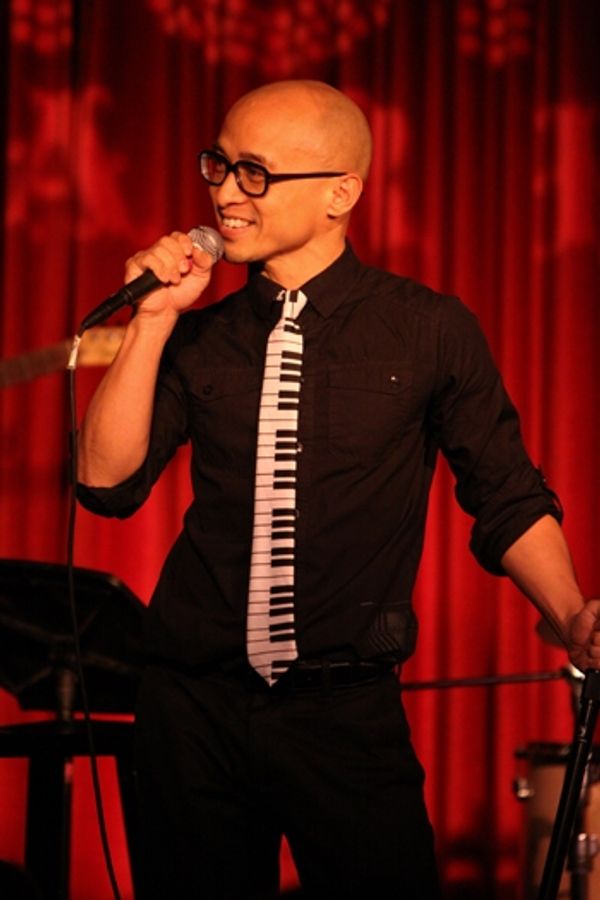 Harlem Lee performs at Upright Cabaret's 