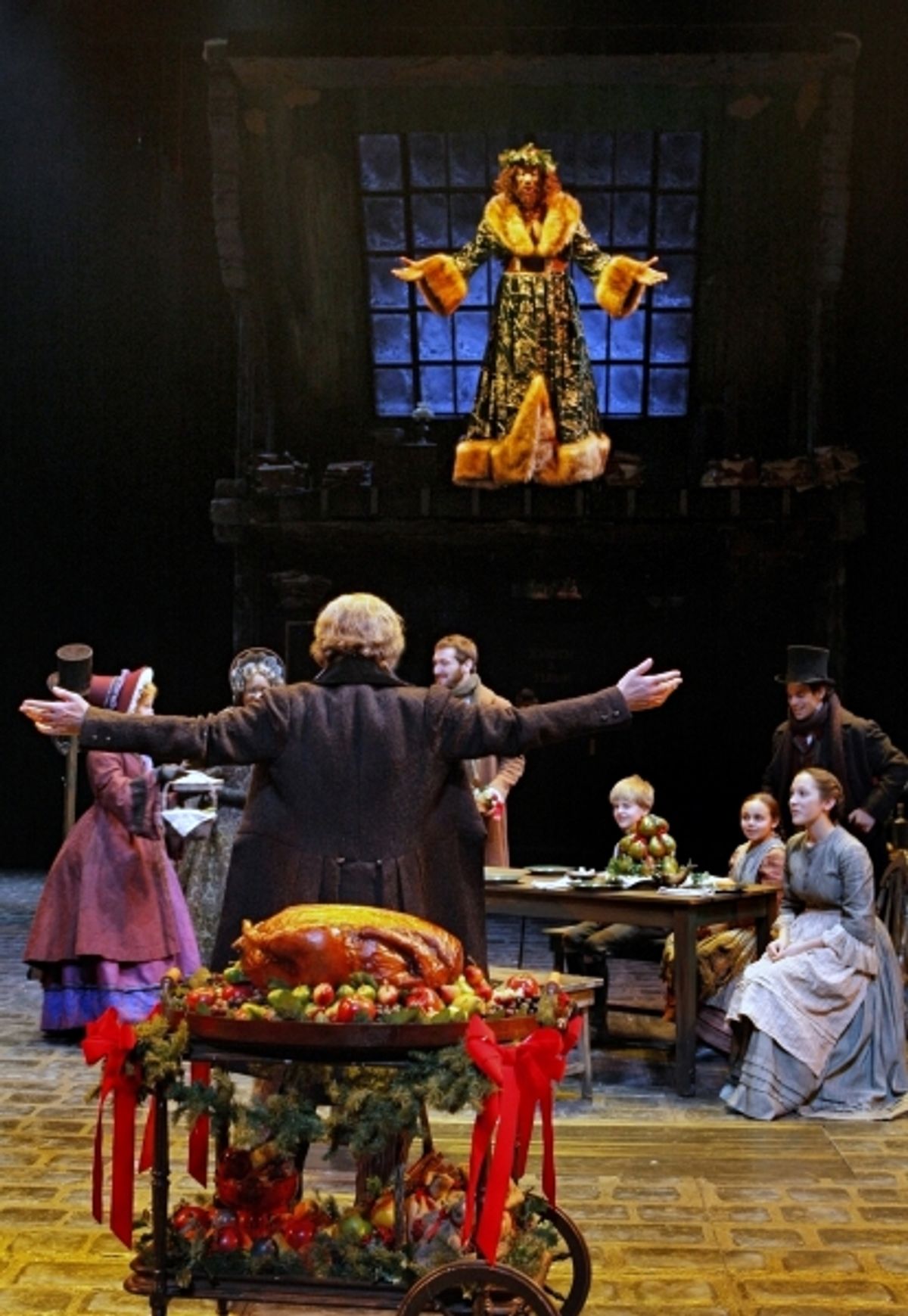 Nic Few and cast members at 