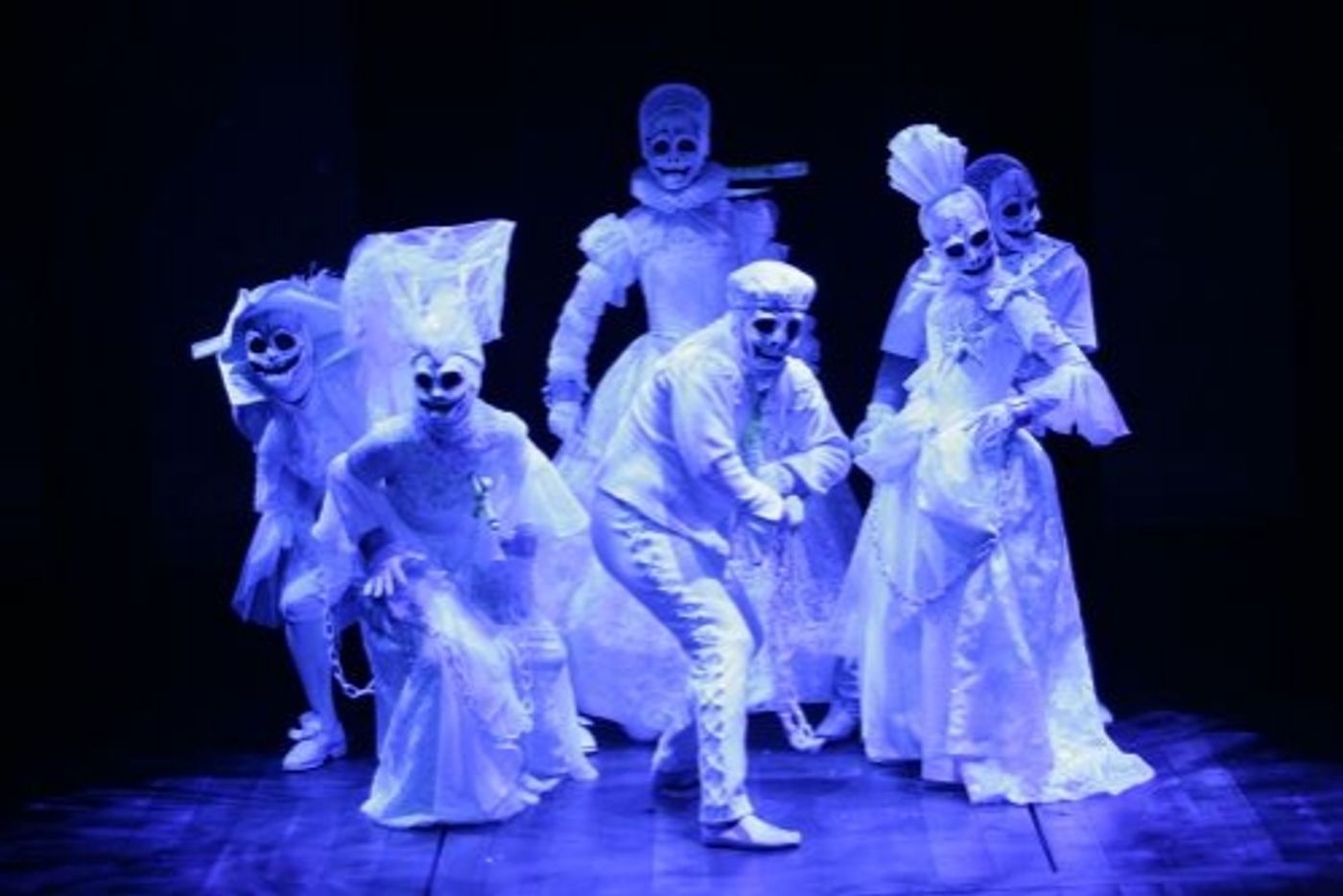 Photo Flash: Alley Theater Presents A CHRISTMAS CAROL  Image