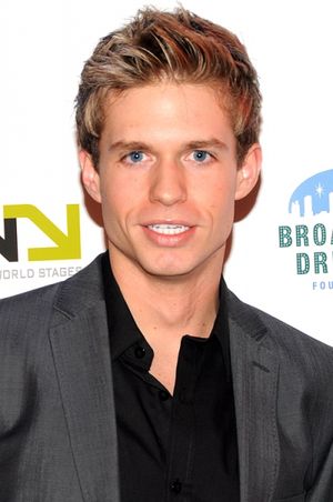 Hunter Ryan Herdlicka  Photo