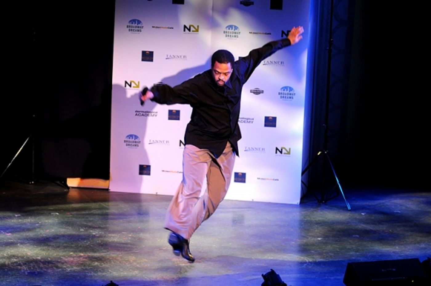 Photo Coverage: Butler, Davis and More Sing for Broadway Dreams Foundation  Image