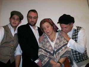 Josh Cohen, Joshua Brassaud, Dixie Weisman, and Hal Cohen @ BroadwayWorld Josh Cohen, Joshua Brassaud, Dixie Weisman, and Hal Cohen Photo