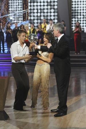 Derek Hough, Jennifer Grey & Tom Bergeron @ BroadwayWorld Derek Hough, Jennifer Grey & Tom Bergeron Photo