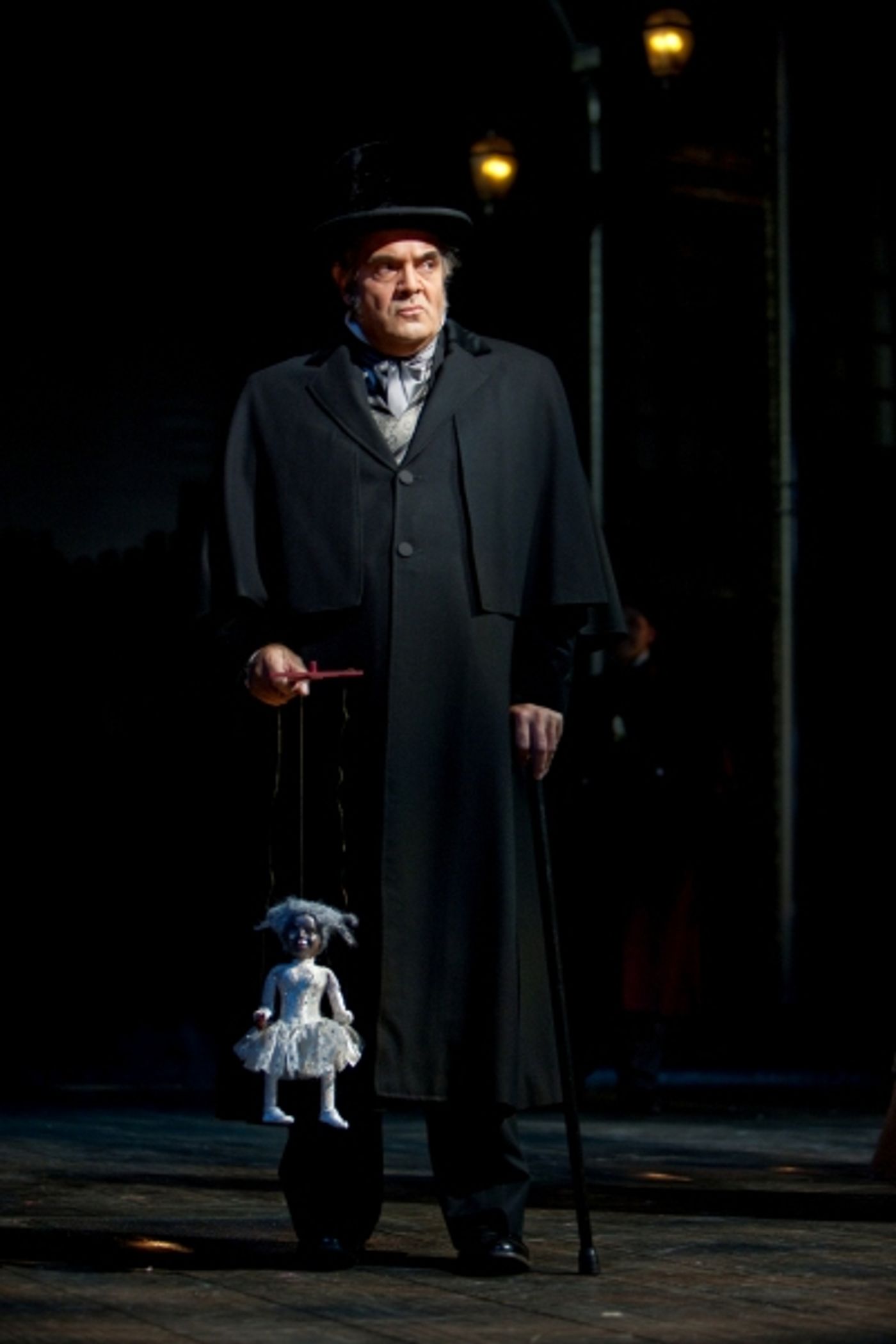 Photo Flash: Ford Hosts A CHRISTMAS CAROL  Image