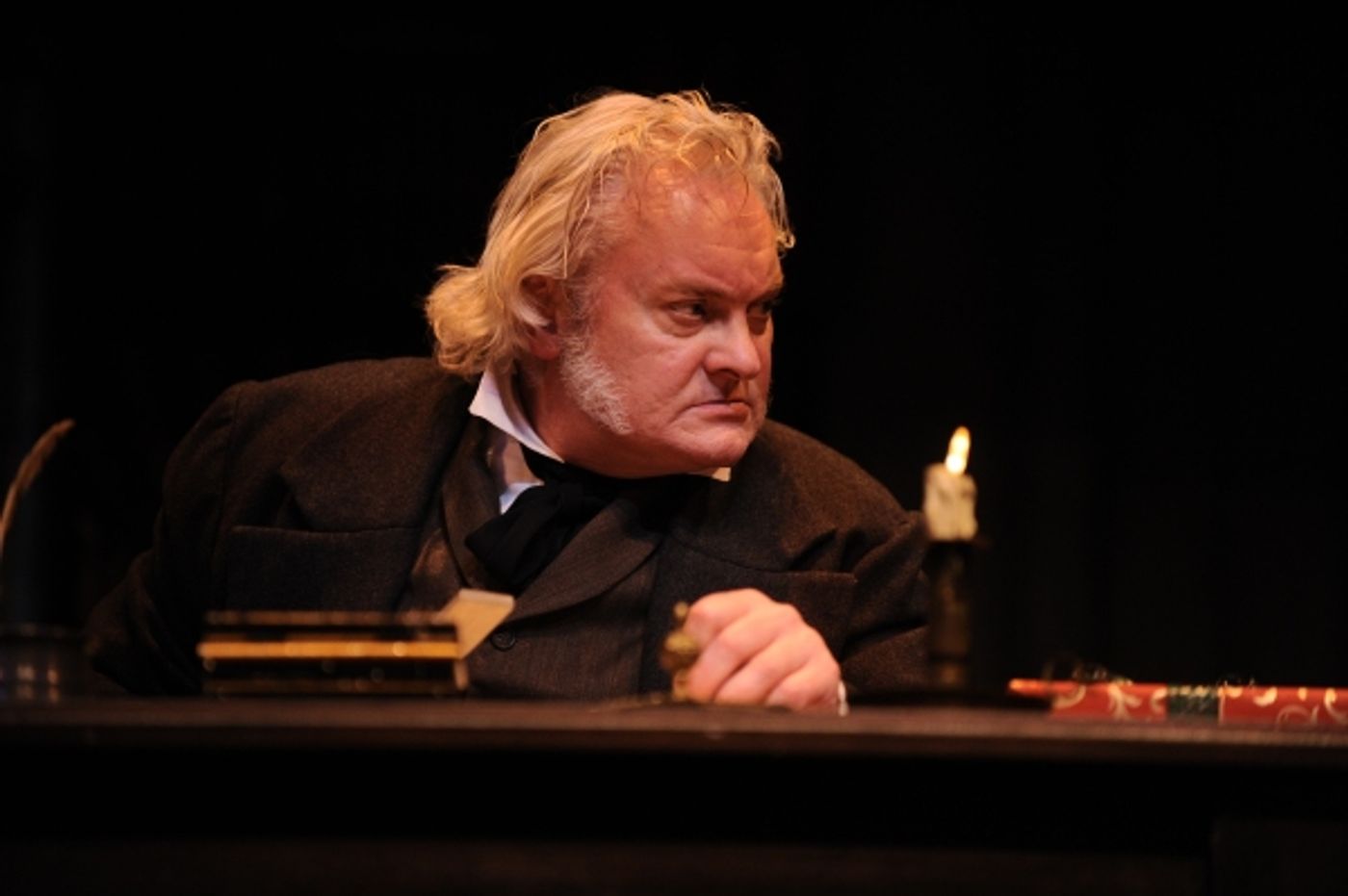 Photo Flash: A CHRISTMAS CAROL at Goodman Theatre  Image