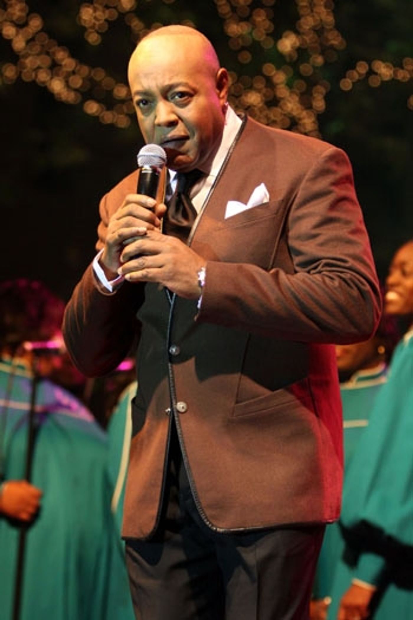 Photo Coverage: Christamas Tree Lighting Celebration with DWTS' Mark Ballas, Peabo Bryson, Warren, et al. Photo Coverage: Christamas Tree Lighting Celebration with DWTS' Mark Ballas, Peabo Bryson, Warren, et al. Image