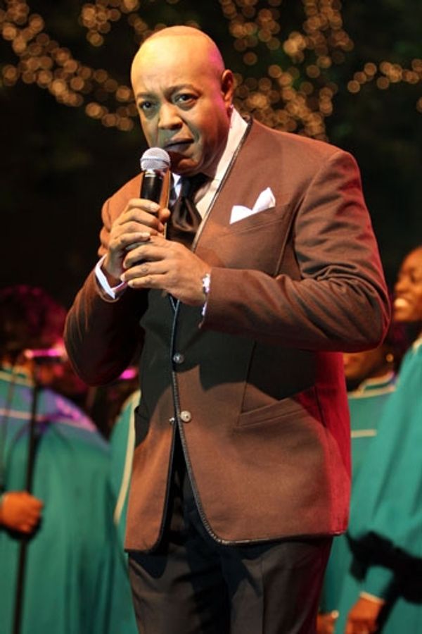 Peabo Bryson at The Americana at Brand Photo