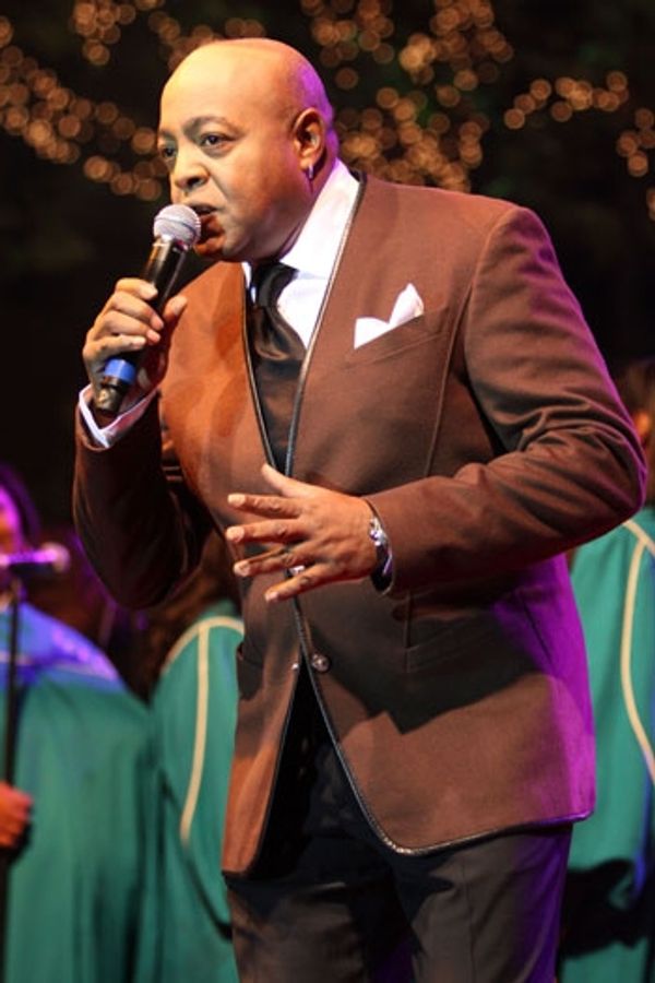 Peabo Bryson at The Americana at Brand Photo