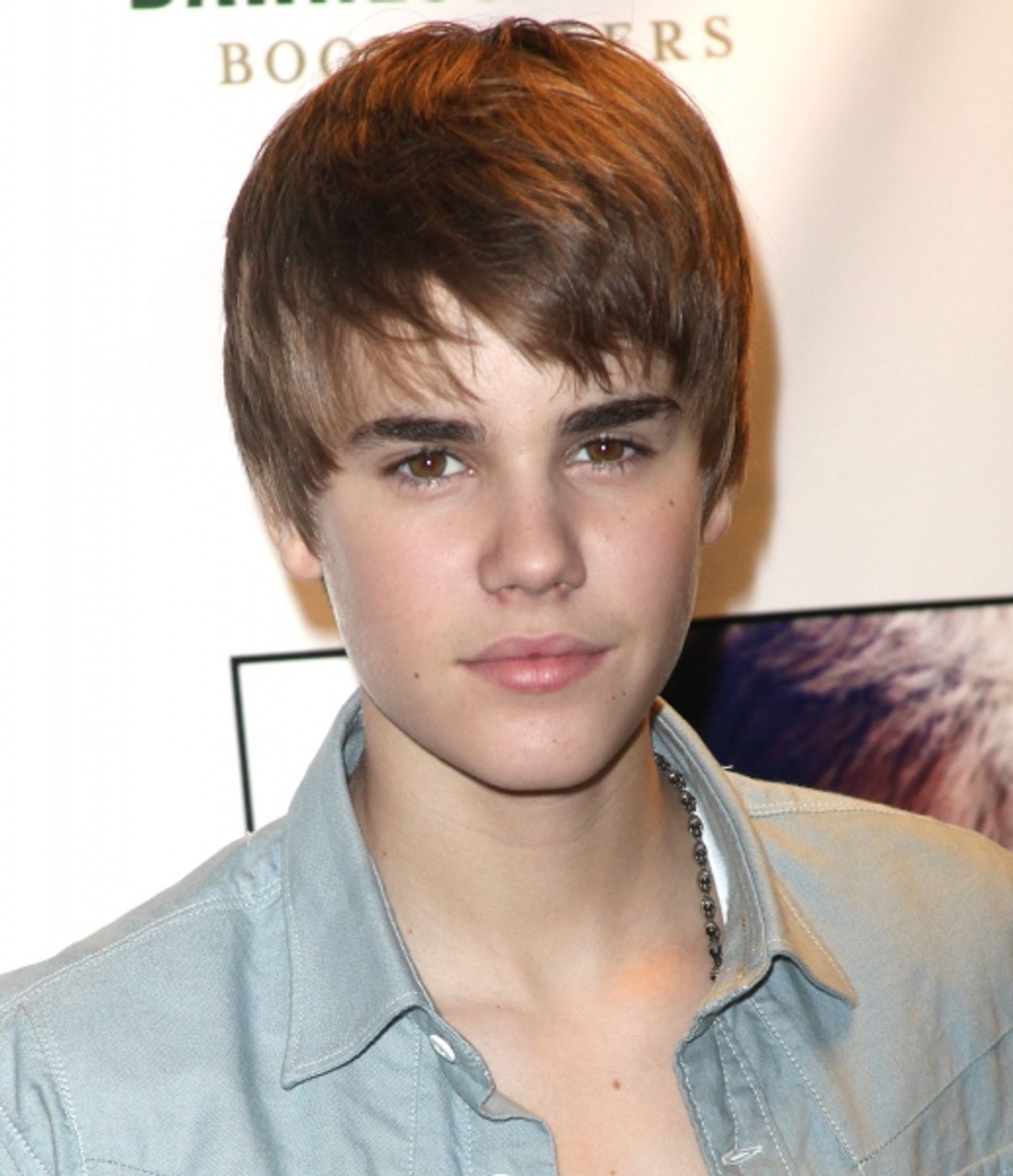 Photo Coverage: Justin Bieber Promotes New Memoir  Image