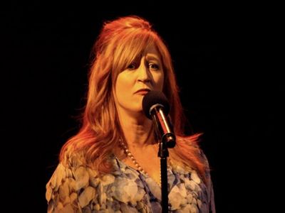 Vicki Lewis  Photo