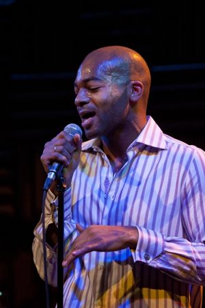 Brandon Victor Dixon Photo