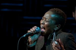 Selloane @ BroadwayWorld Selloane Photo