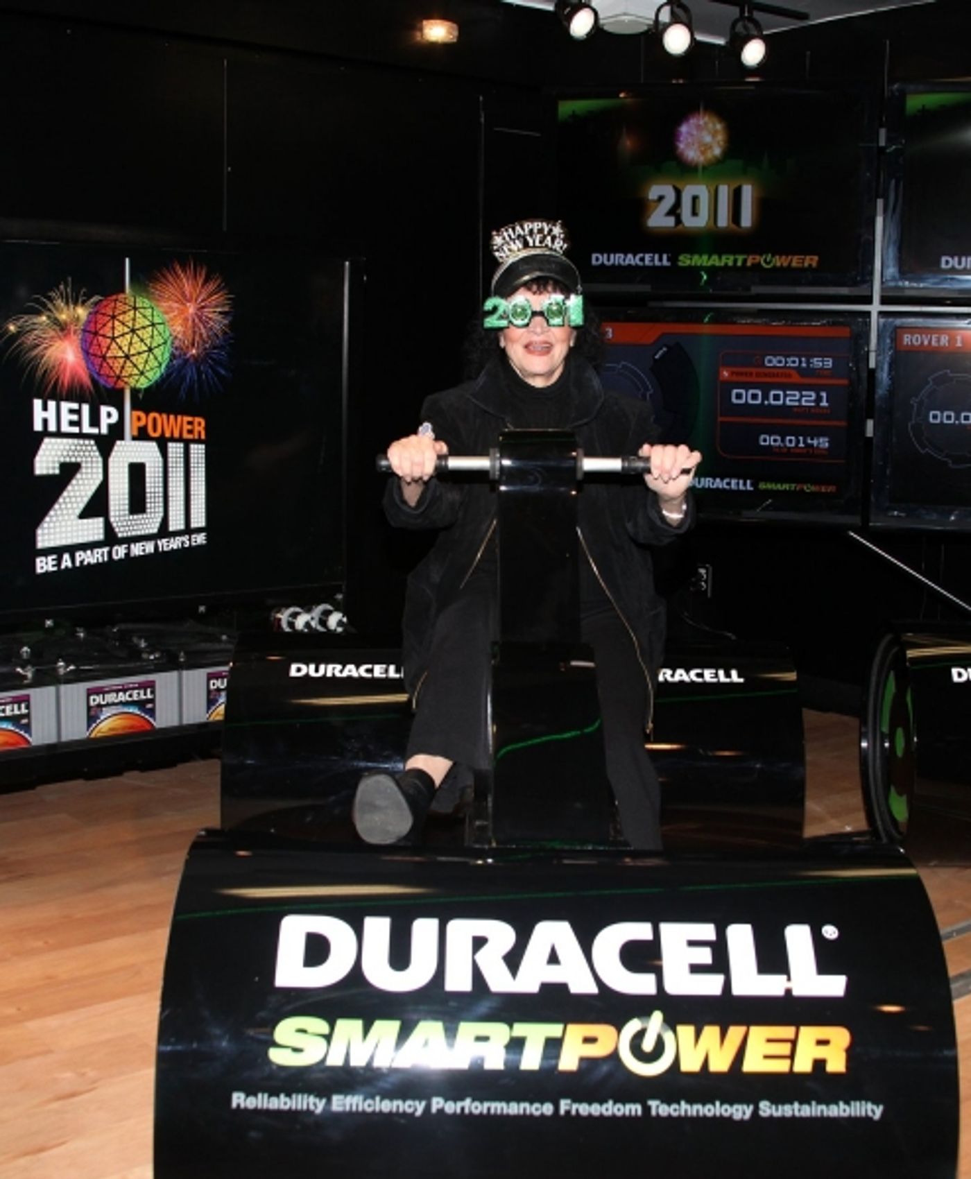 Photo Coverage: Celebs Join Duracell to Prep for New Year's Eve  Image