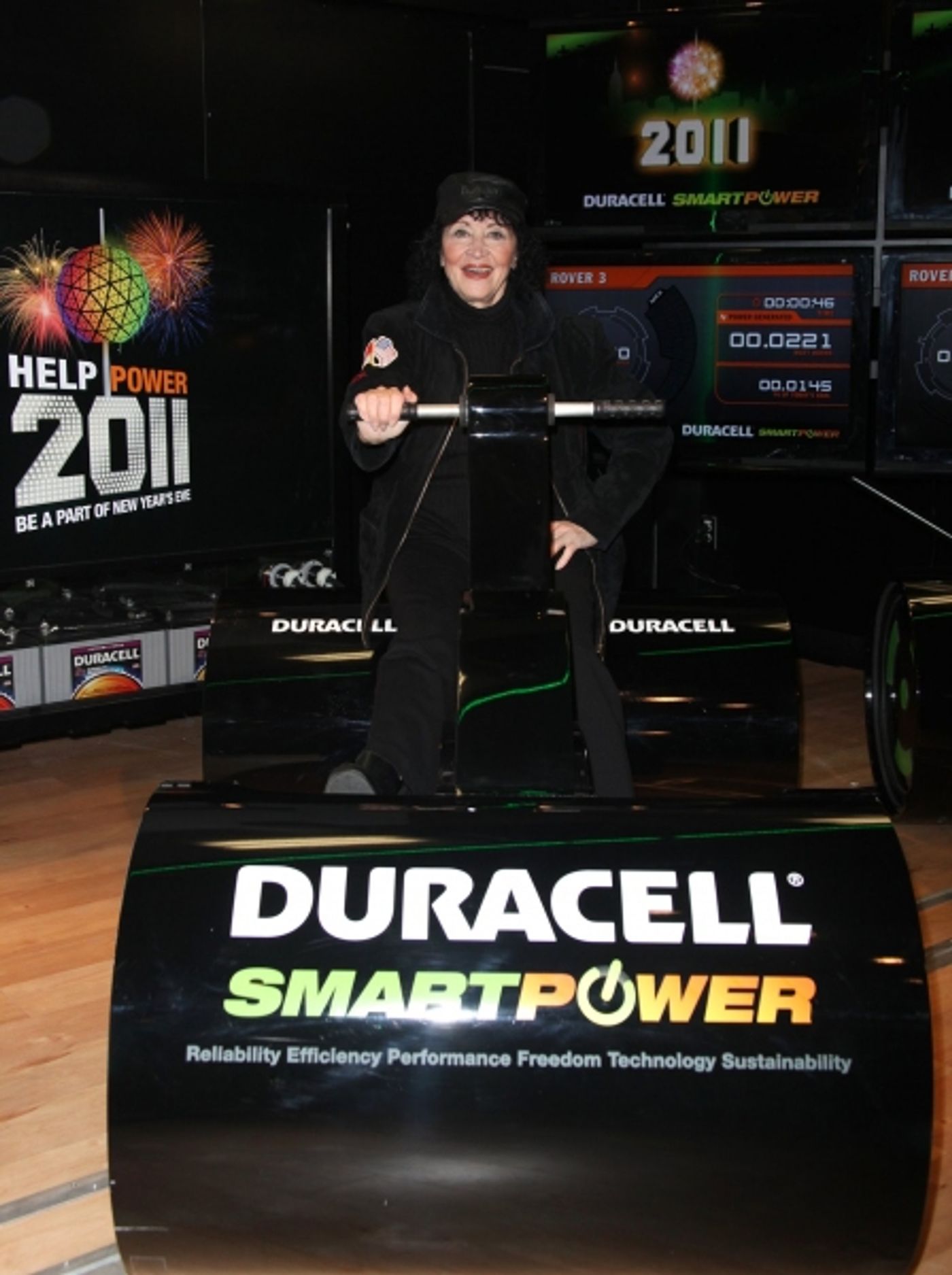 Photo Coverage: Celebs Join Duracell to Prep for New Year's Eve  Image