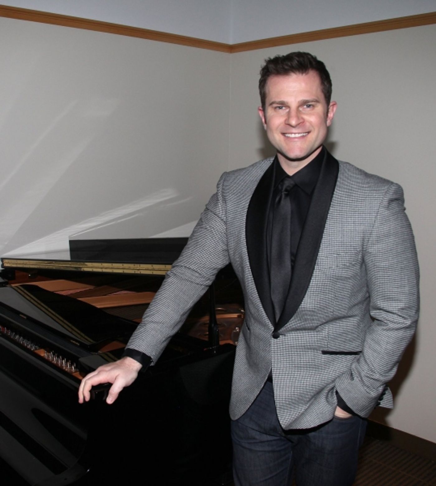 Photo EXCLUSIVE: David Campbell Celebrates CD Release in NYC  Image