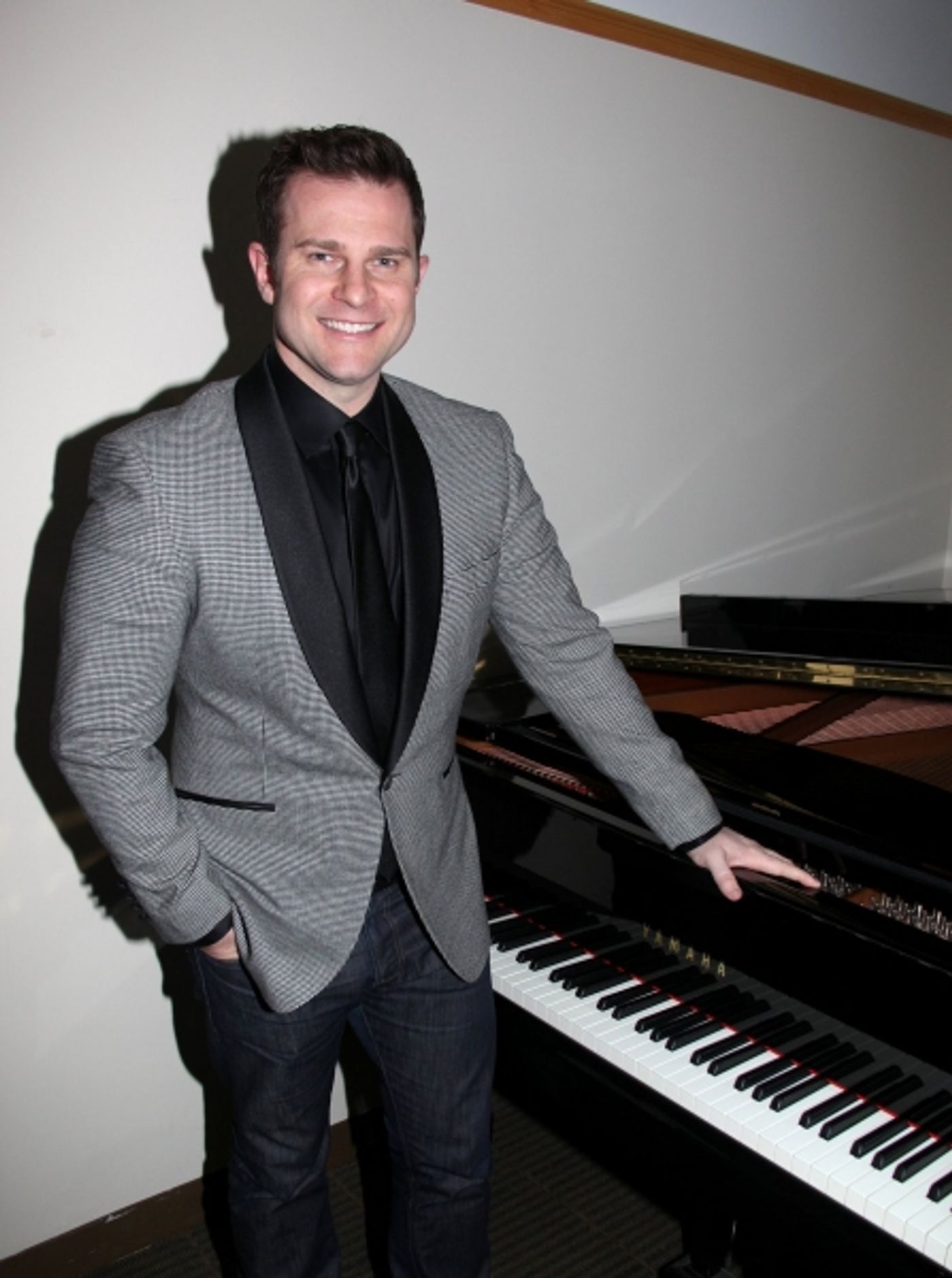 Photo EXCLUSIVE: David Campbell Celebrates CD Release in NYC  Image
