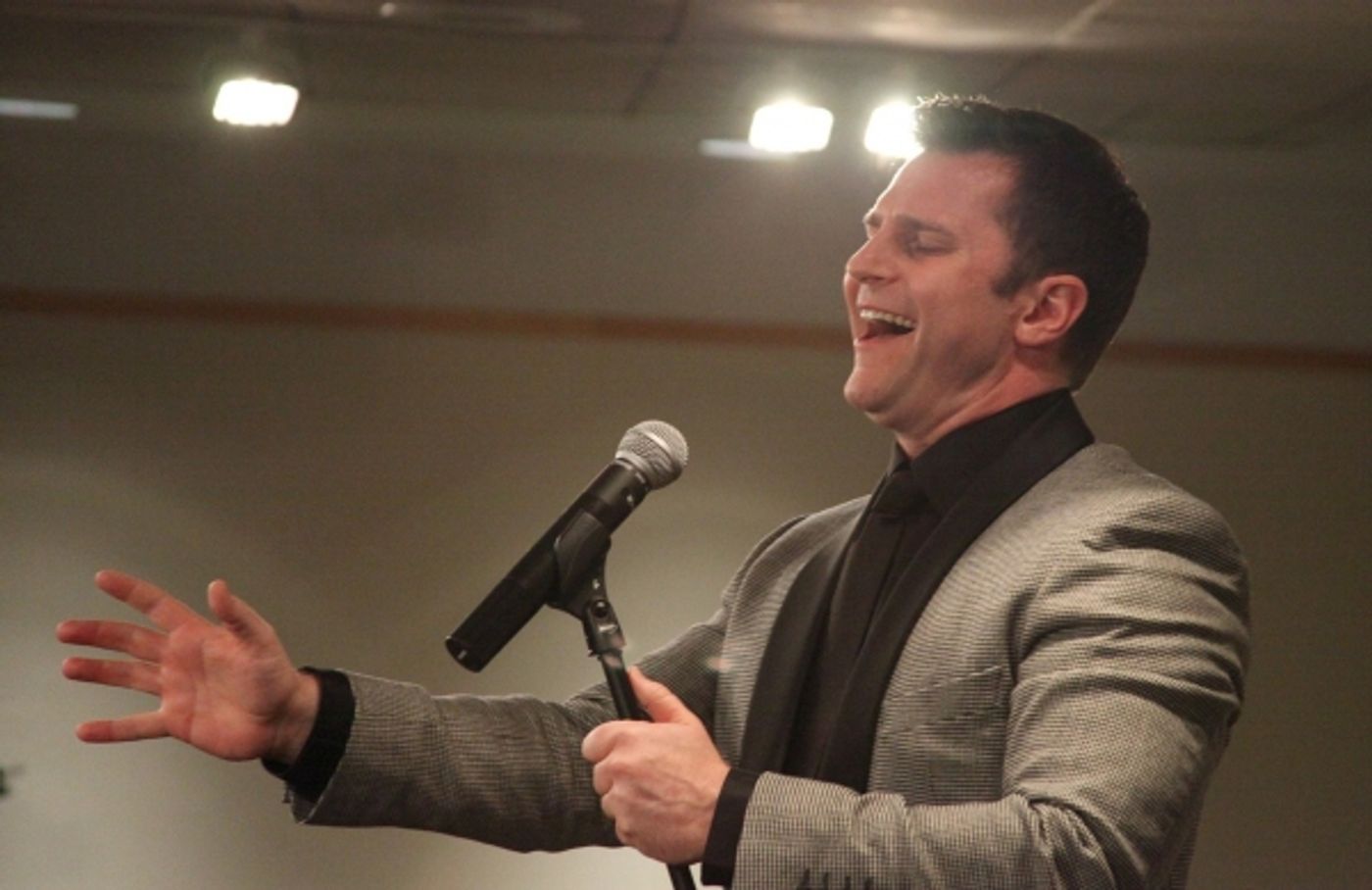 Photo EXCLUSIVE: David Campbell Celebrates CD Release in NYC  Image