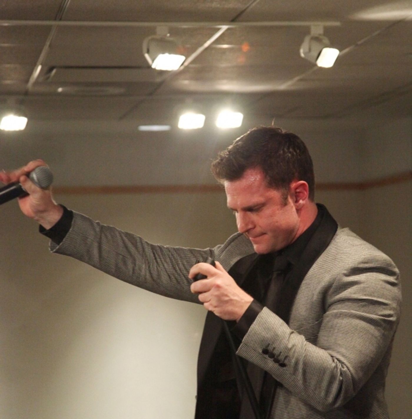 Photo EXCLUSIVE: David Campbell Celebrates CD Release in NYC  Image