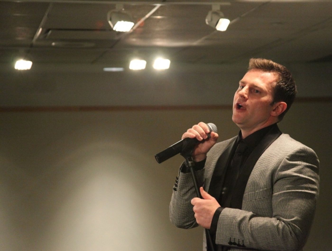 Photo EXCLUSIVE: David Campbell Celebrates CD Release in NYC  Image