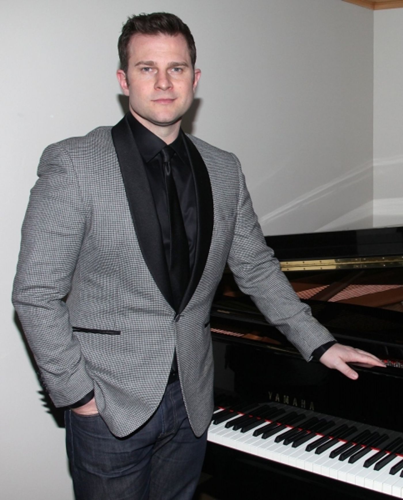 Photo EXCLUSIVE: David Campbell Celebrates CD Release in NYC  Image