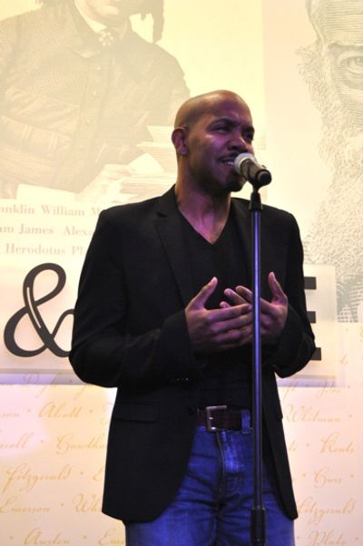 Darius de Haas Photo