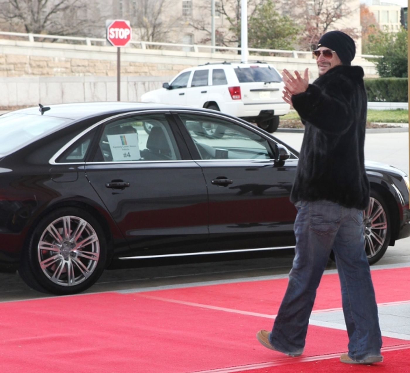Photo EXCLUSIVE: Rehearsal Arrivals for the 2010 Kennedy Center Honors  Image