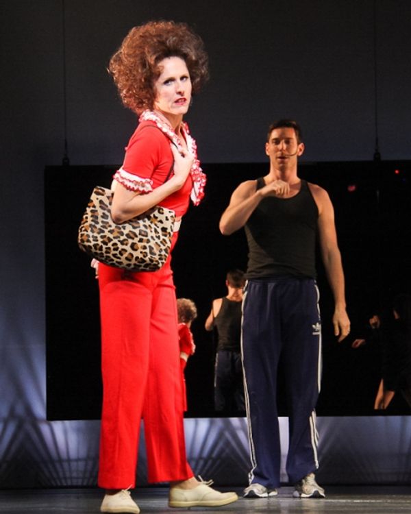 Molly Shannon and the cast of Promises, Promises Photo