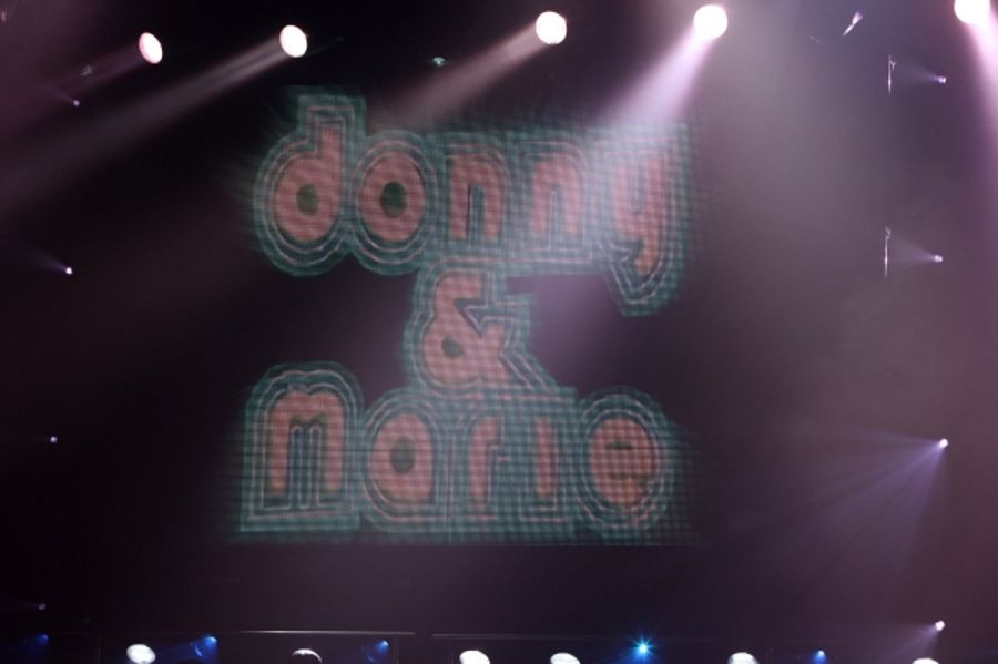 Photo Coverage: DONNY & MARIE Open on Broadway Image