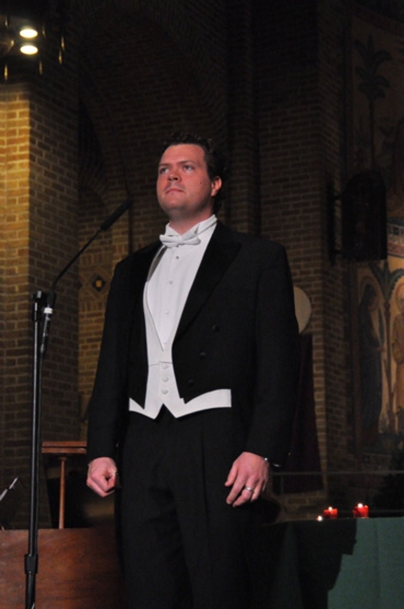 Photo Coverage: Tenor Karl Scully In Concert in the New York Area  Image