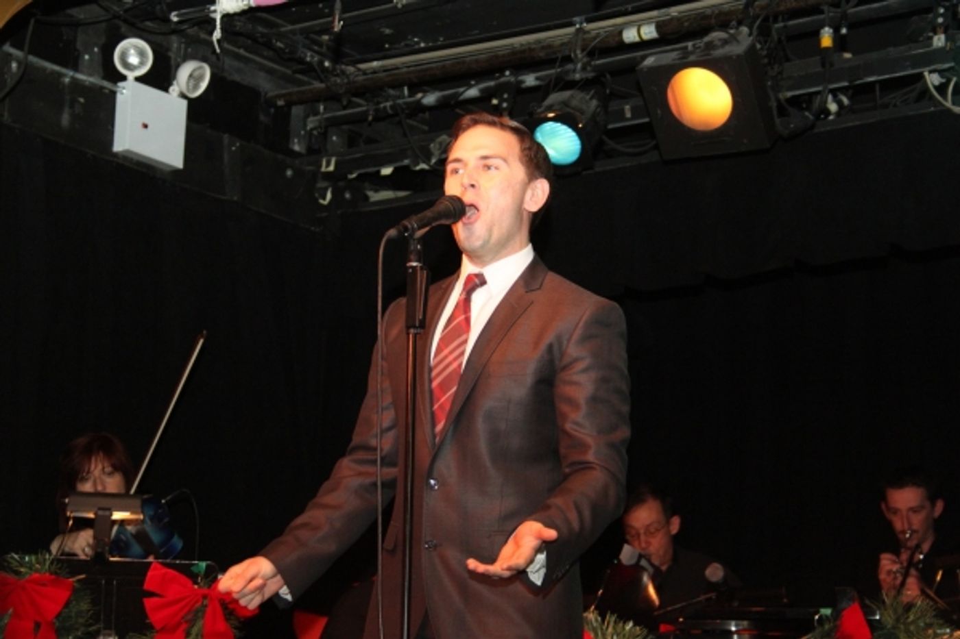 Photo Coverage: Daniel Reichard - A Christmas Concert  Image