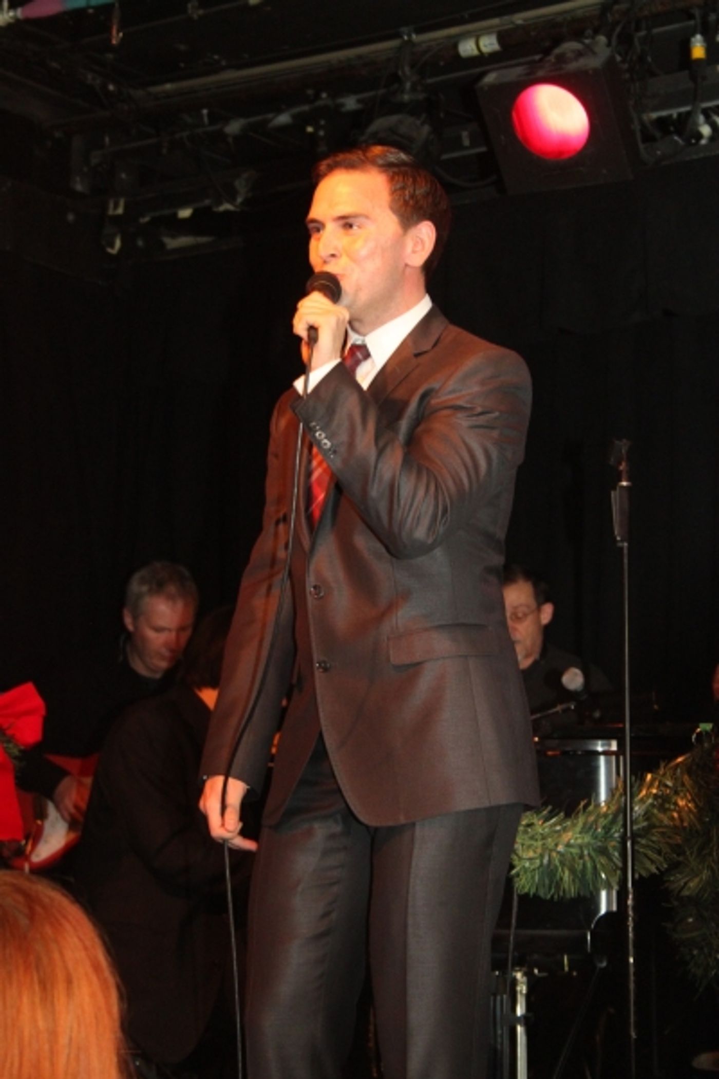 Photo Coverage: Daniel Reichard - A Christmas Concert  Image