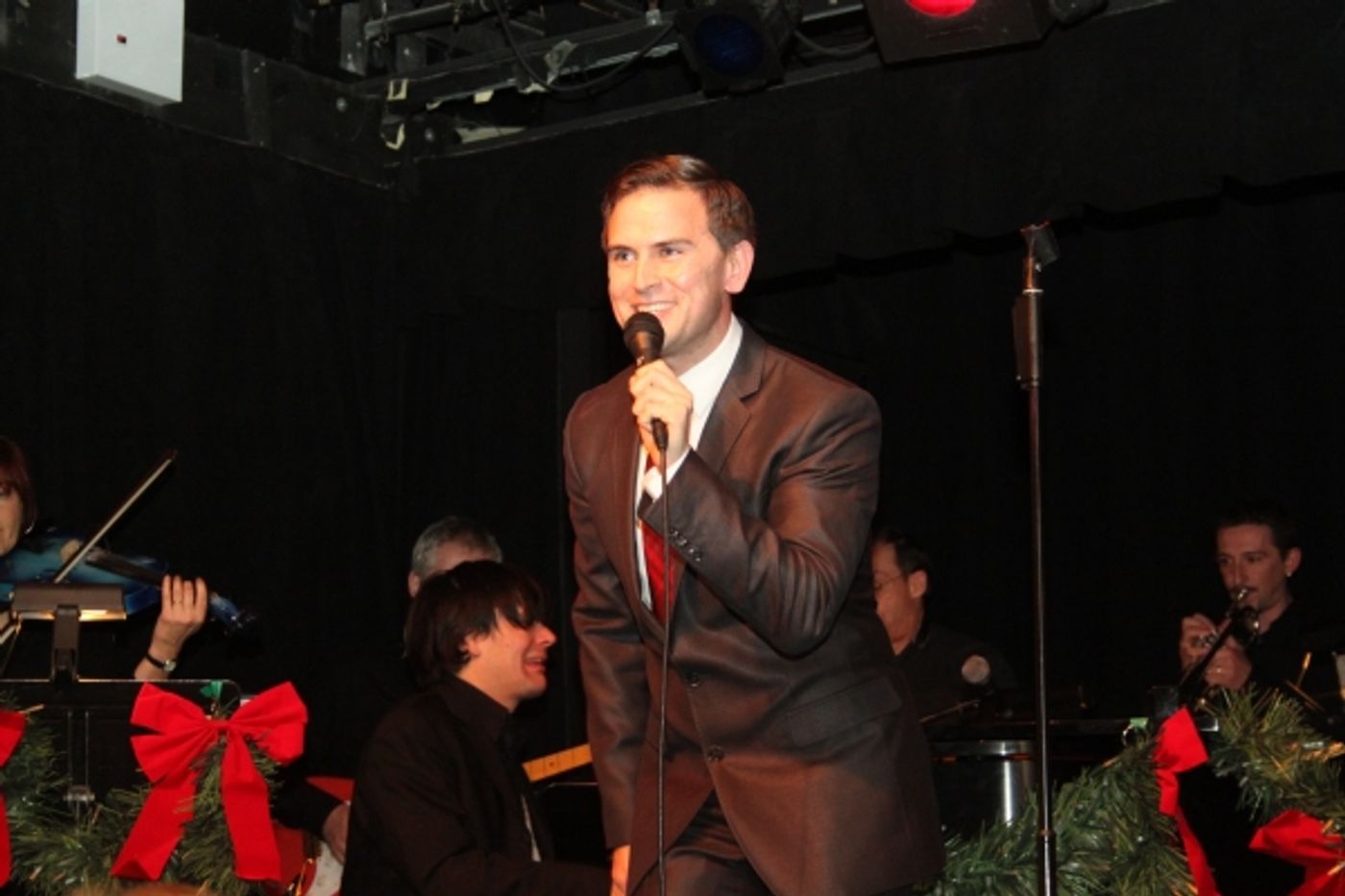 Photo Coverage: Daniel Reichard - A Christmas Concert  Image