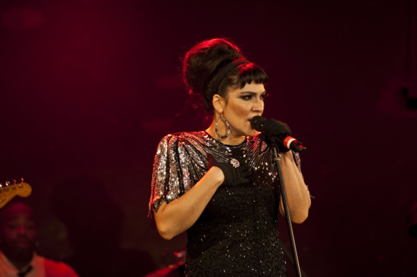 Photo Coverage: Shoshana Bean Plays Le Poison Rouge  Image