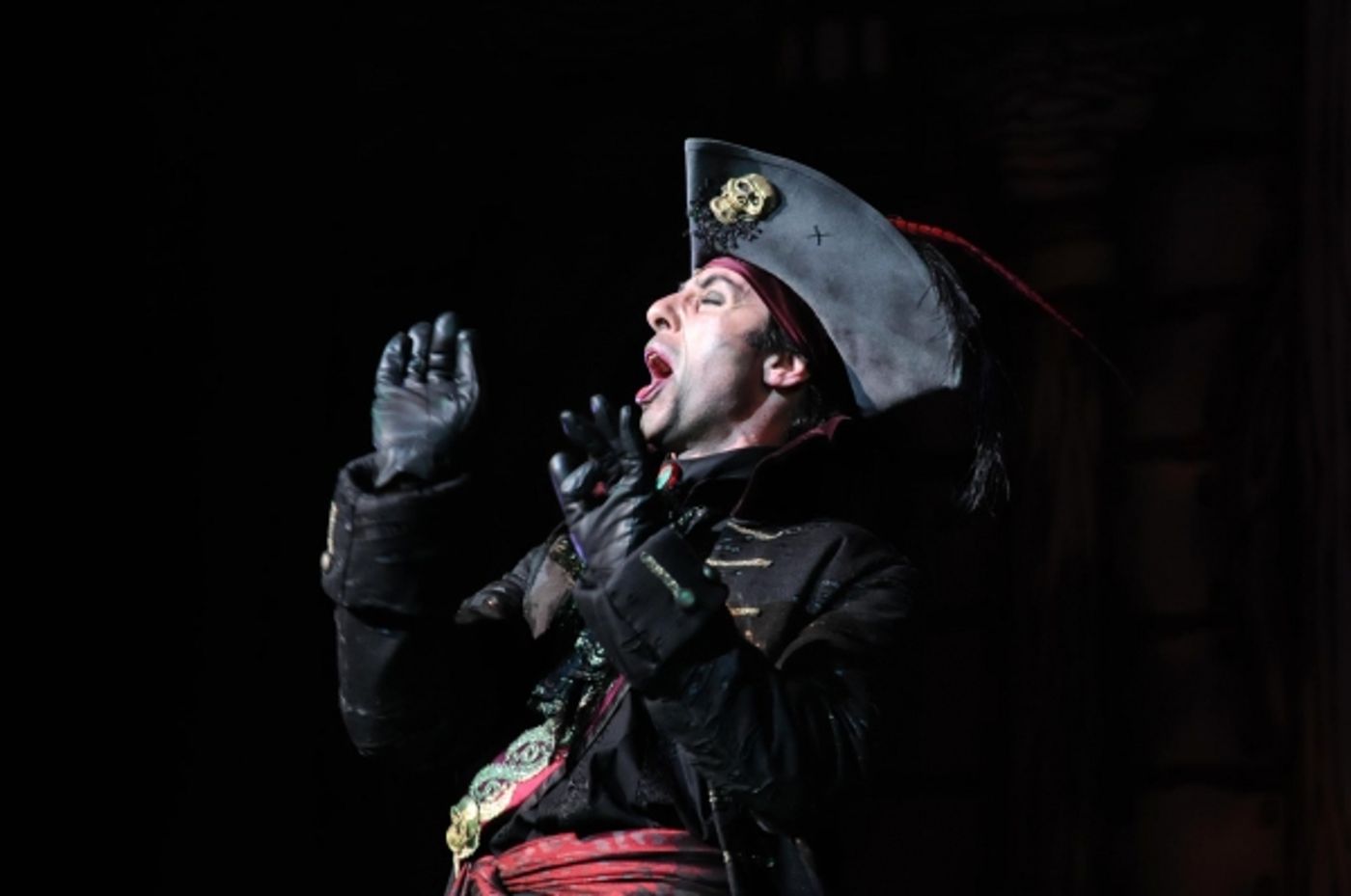 Photo Flash: Regent Theatre’s ROBINSON CRUSOE AND THE CARIBBEAN PIRATES  Image