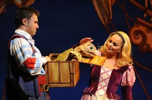 Jonathan Wilkes and Jennifer Ellison @ BroadwayWorld Jonathan Wilkes and Jennifer Ellison Photo