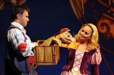 Jonathan Wilkes and Jennifer Ellison Photo