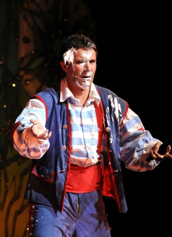 Jonathan Wilkes Photo