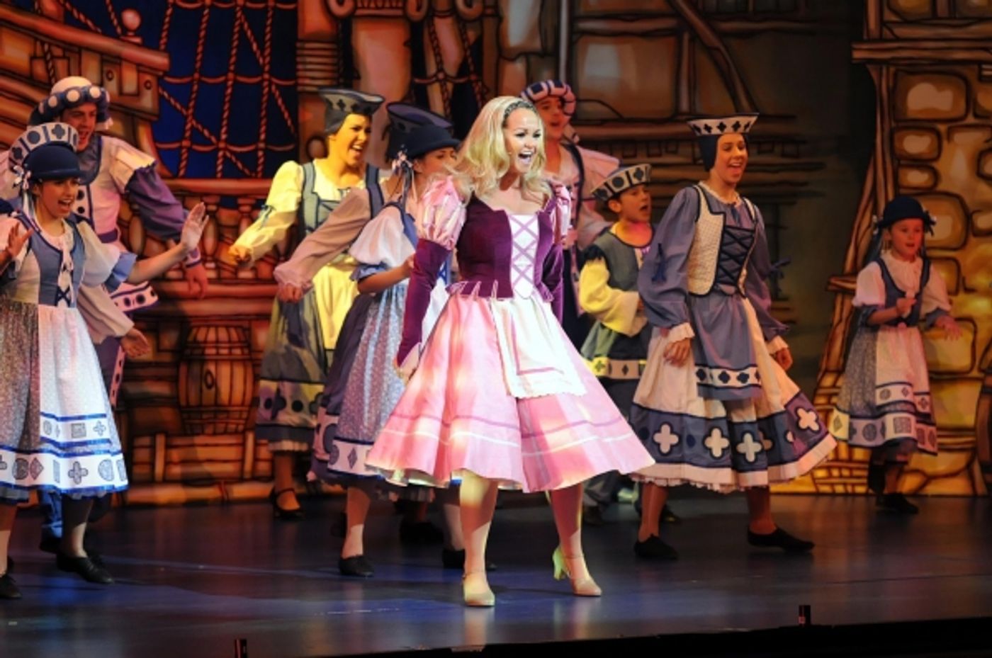 Photo Flash: Regent Theatre’s ROBINSON CRUSOE AND THE CARIBBEAN PIRATES  Image