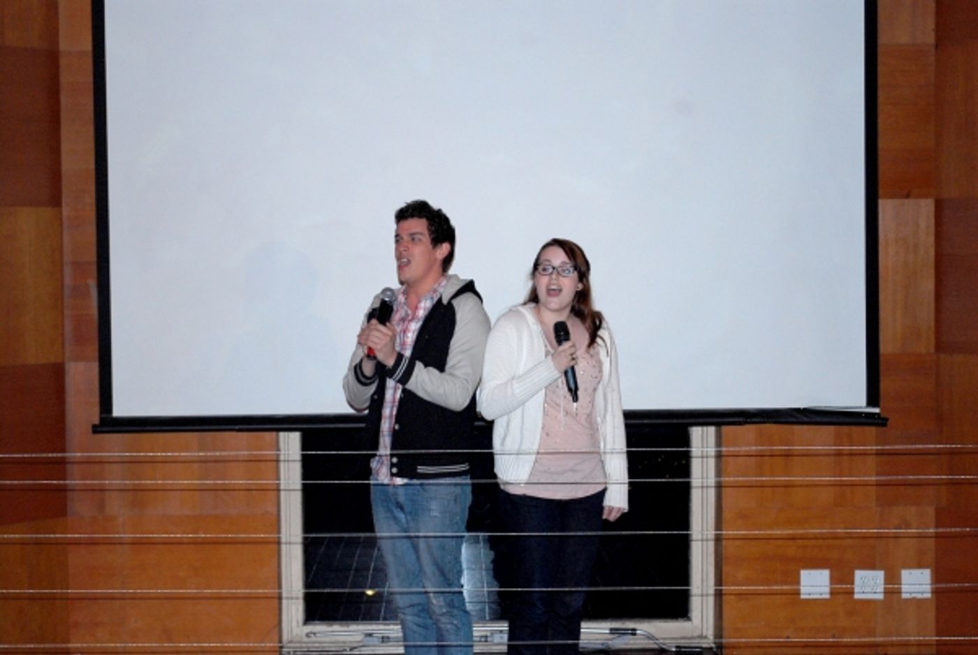 Photo Flash: NEXT TO NORMAL Tour Cast Visits Musical Mondays  Image