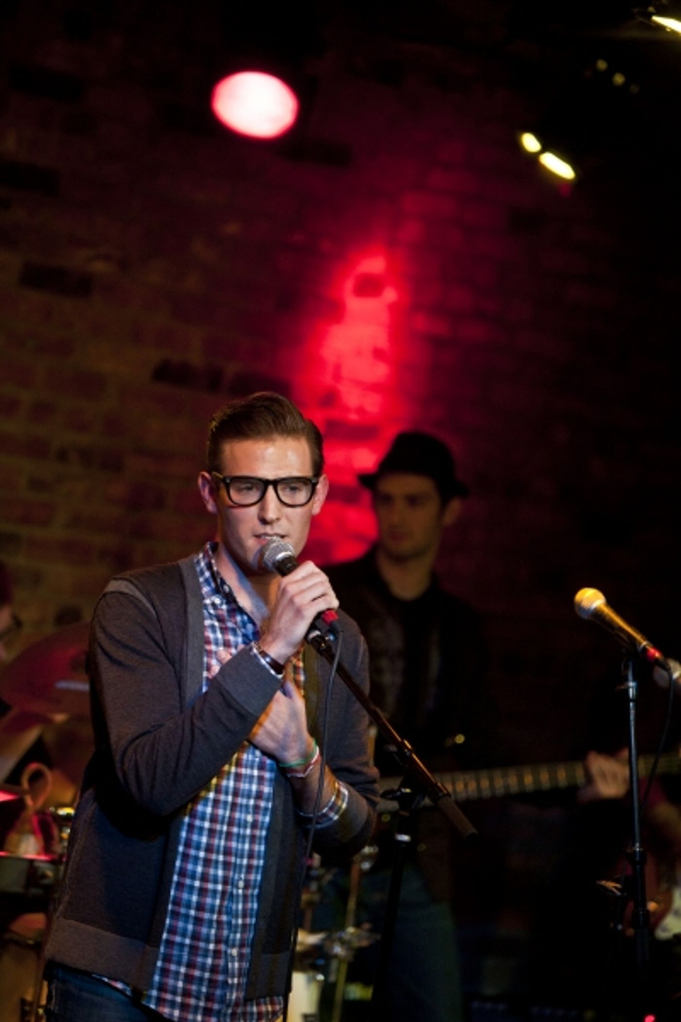 Photo Coverage: Manolakos and Karr Play The Bitter End  Image