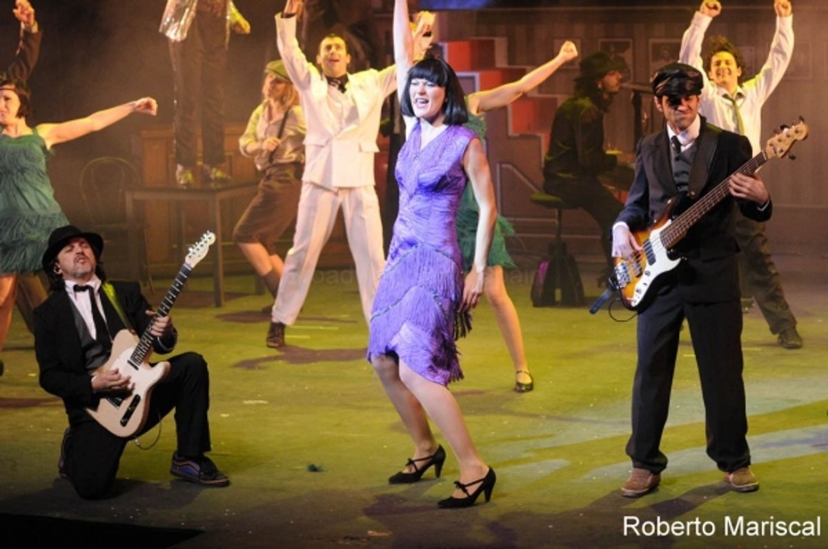 Miriam Madrid (centro) at 