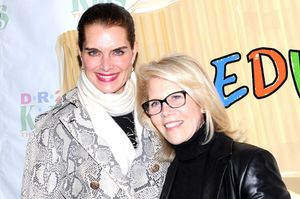 Brooke Shields & Daryl Roth Photo