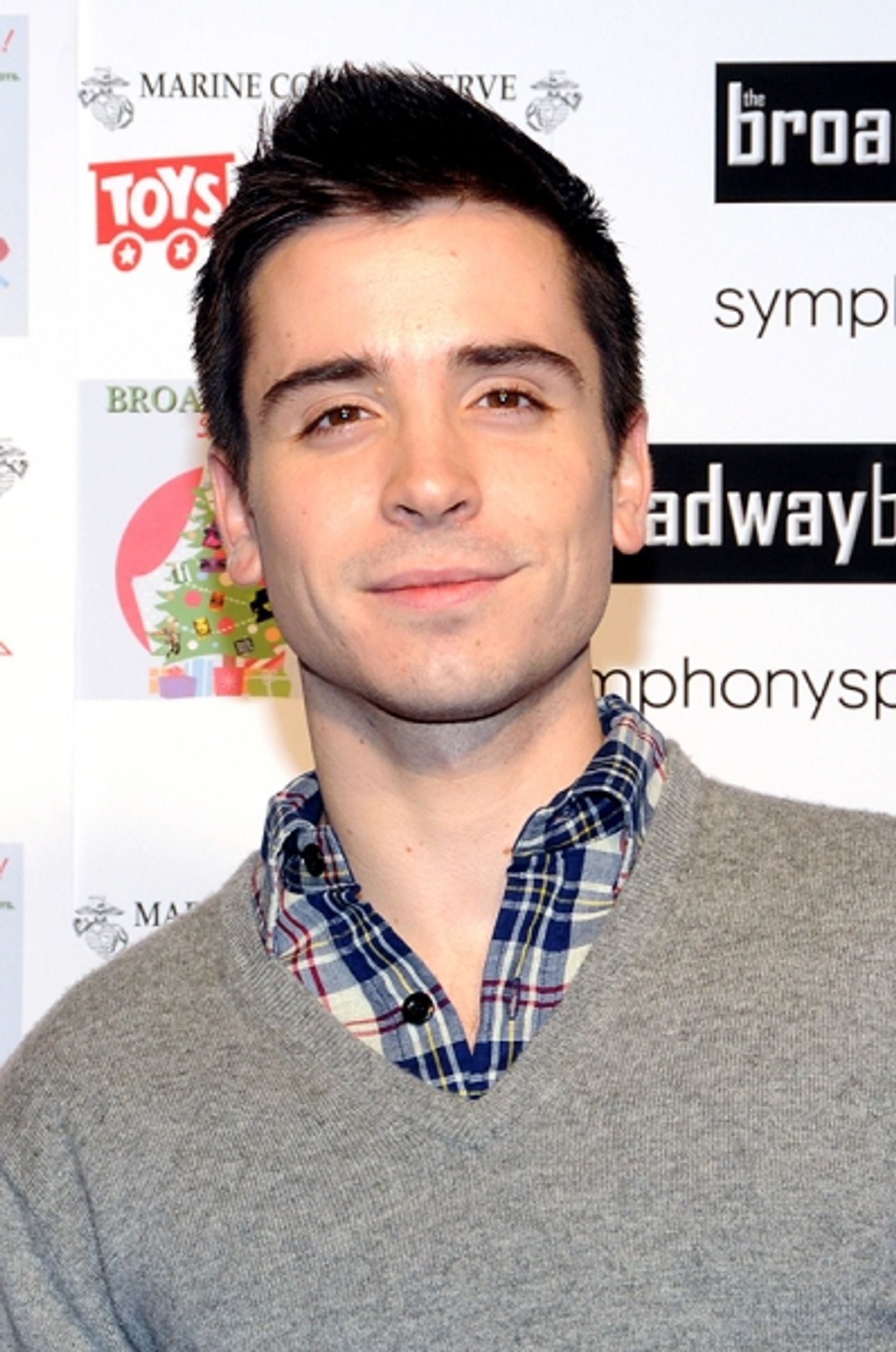 Photo Coverage: Broadway Sings for 'Toys For Tots'  Image