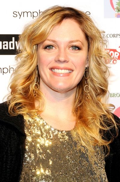 Elizabeth Stanley Photo