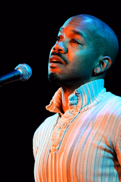Darius De Haas Photo