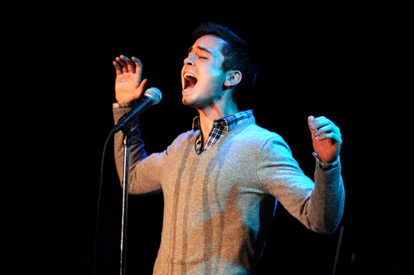 Photo Coverage: Broadway Sings for 'Toys For Tots'  Image