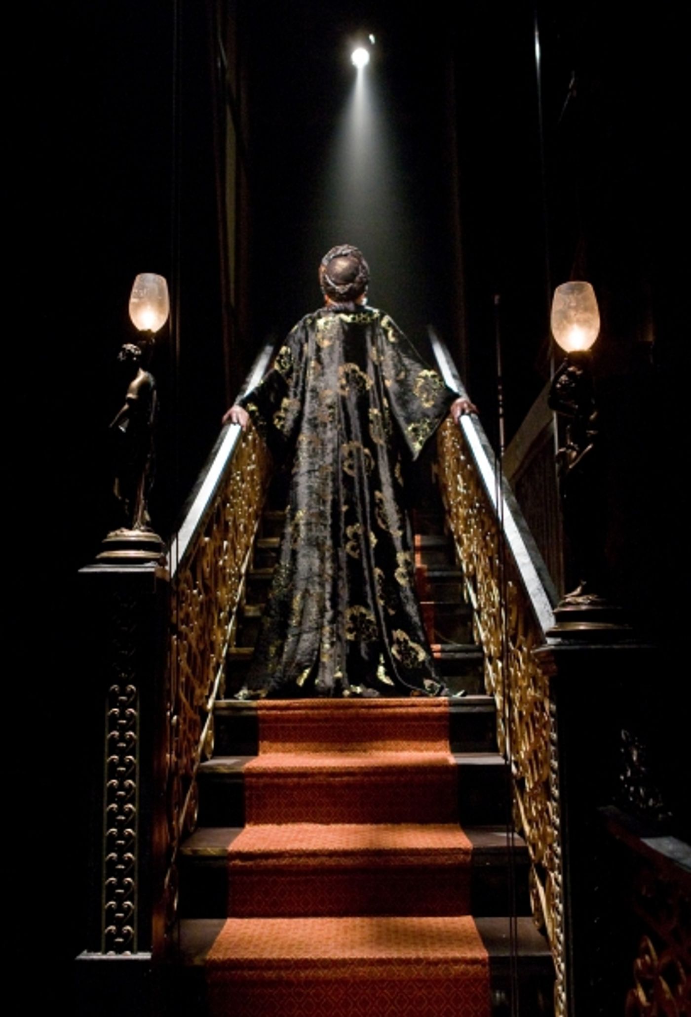 Photo Flash: Signature Theater Presents Sunset Boulevard  Image