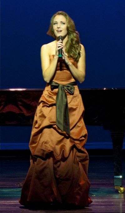 Laura Osnes Photo