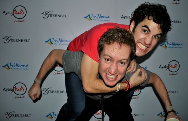 Darren Criss and manager Ricky Rollins pose for BroadwayWorld.com Photo