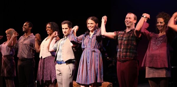 Kaitlyn Davidson, Jesse Nager, Amber Efe, Seth Rudetsky, Sutton Foster, Tyler Maynard Photo